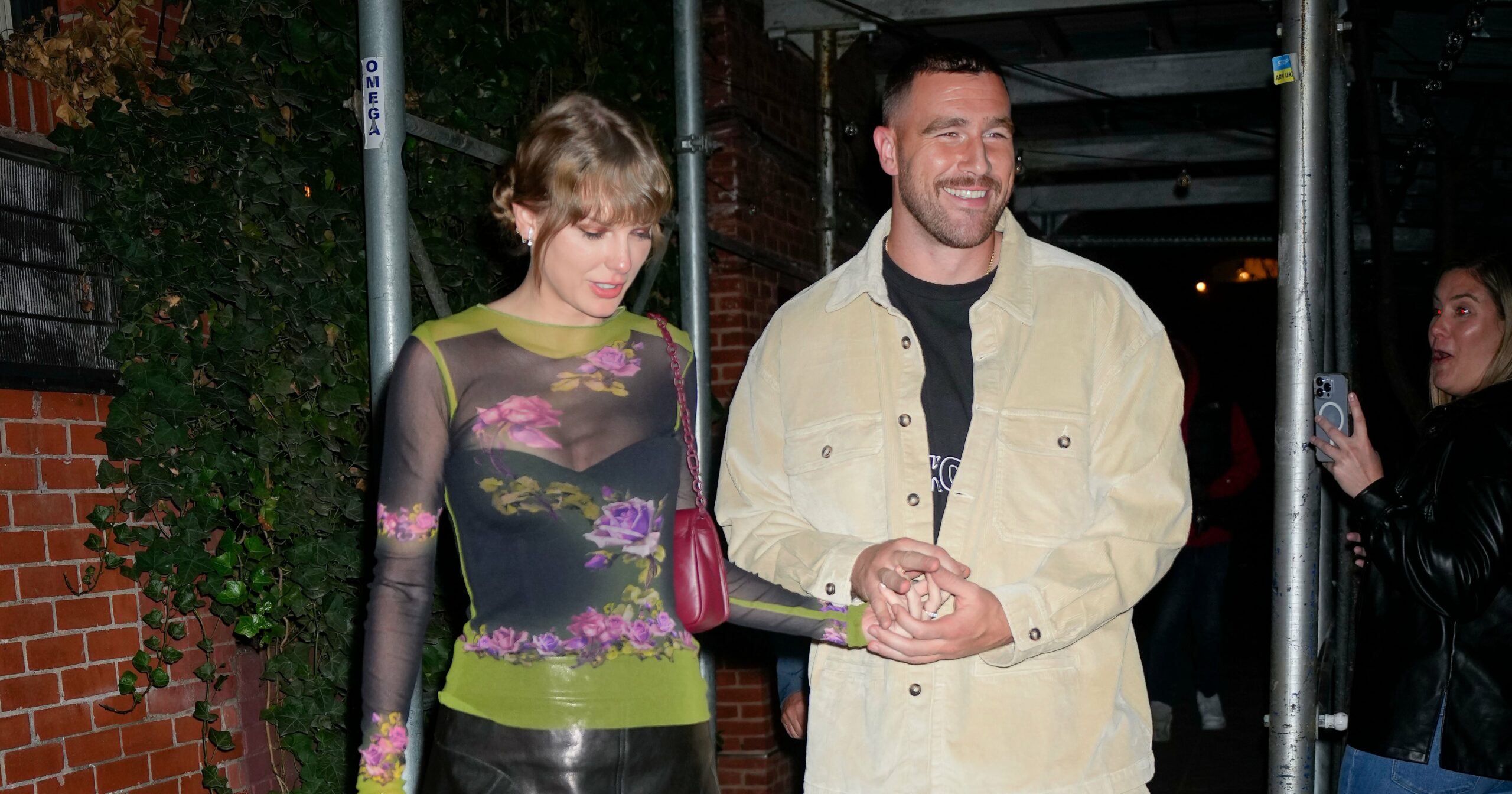 taylor-swift-is-breaking-out-her-tallest-heels-yet,-possibly-thanks-to-travis-kelce