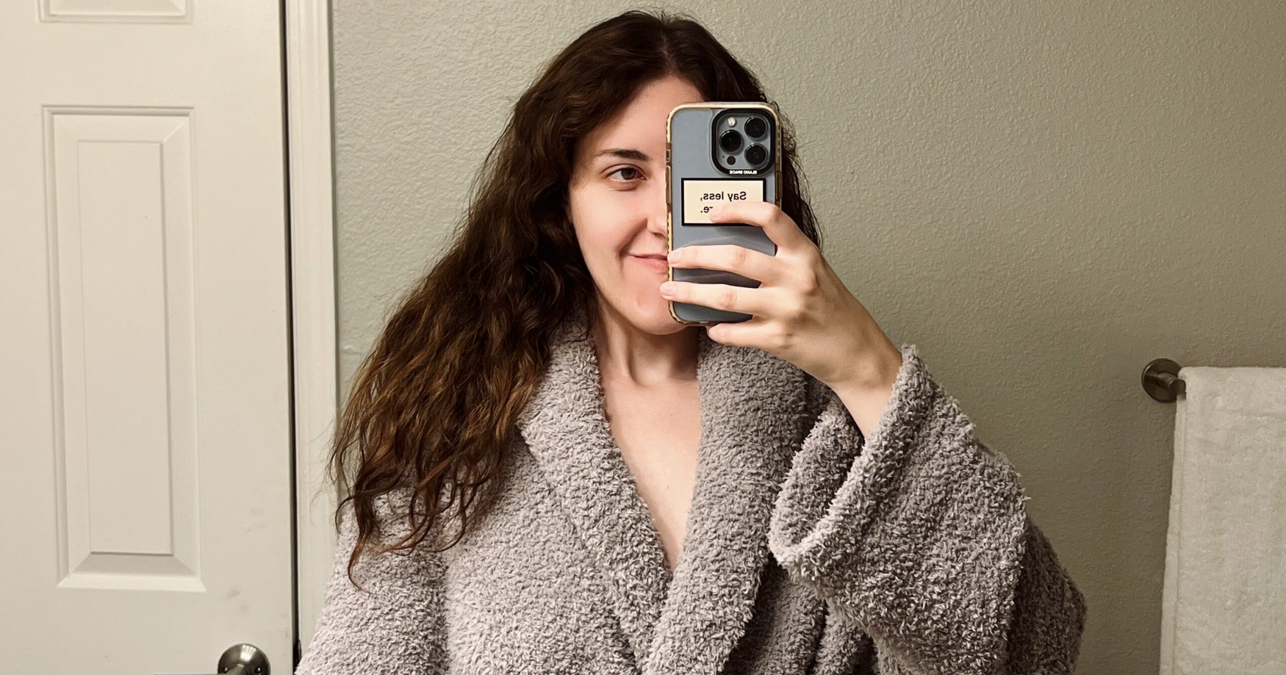 rachel-zoe-inspired-me-to-try-this-cozy-bathroom-robe-–-and-now-i’m-obsessed