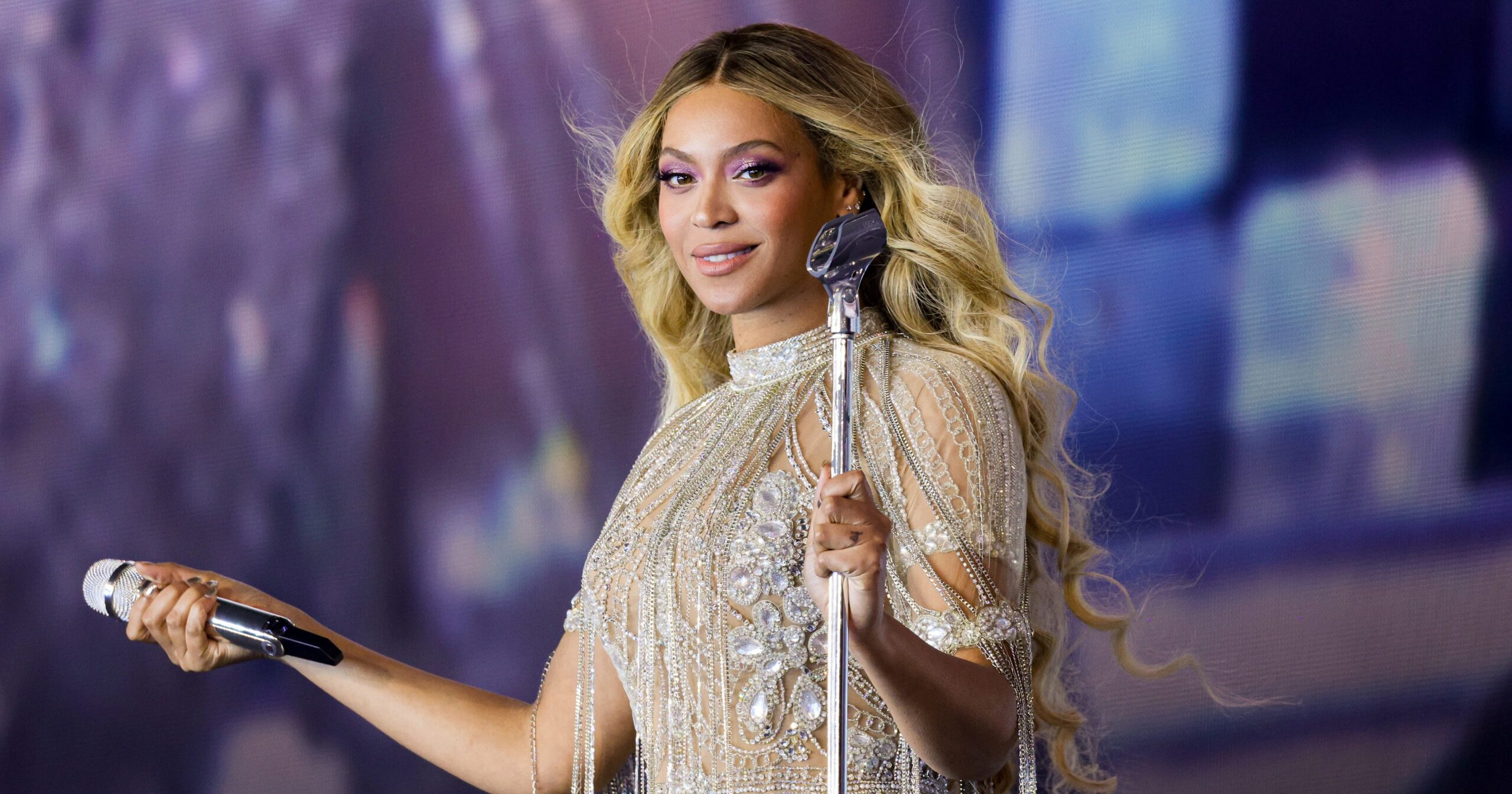 beyonce’s-“renaissance”-tour-movie-hits-theaters-in-december-–-here’s-what-to-know