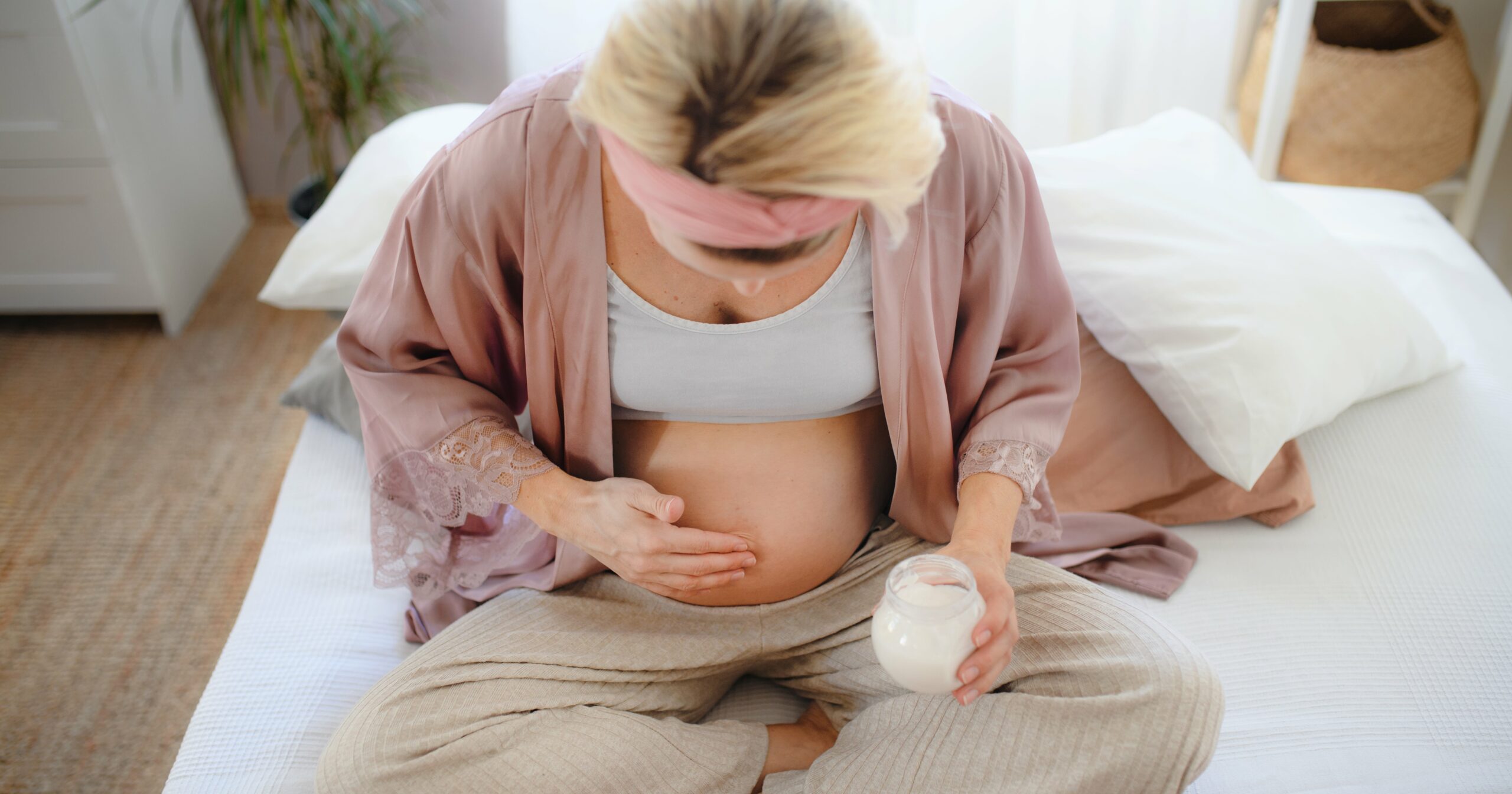 the-pregnancy-belly-salve-that’s-still-saving-my-skin-from-itch-(months-after-giving-birth)