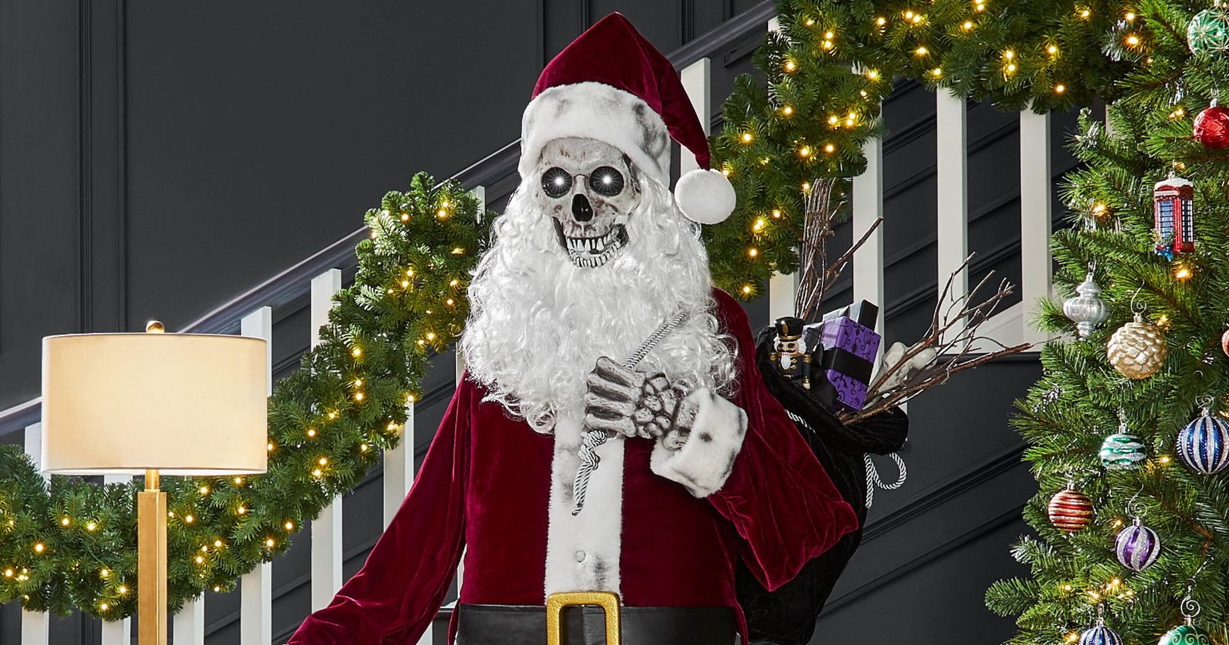 home-depot’s-skeleton-santa-claus-is-proof-halloween-and-christmas-can-coexist