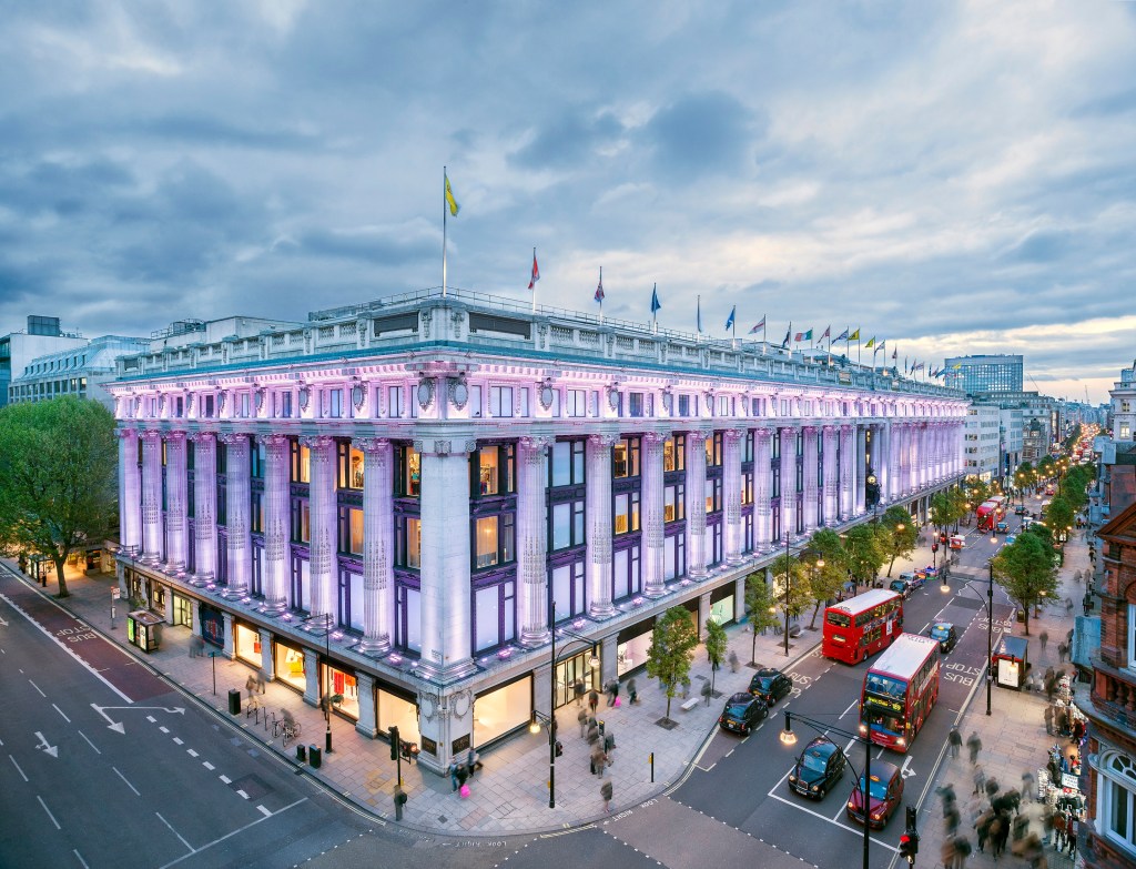 selfridges-confirms-‘unwavering’-support-of-central-group-amid-signa crisis