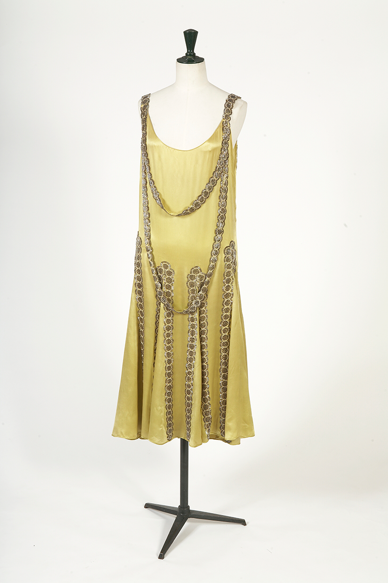 new-exhibit-shows-how-paul-poiret,-jeanne-lanvin-and-cartier-helped-shape-‘modern paris’