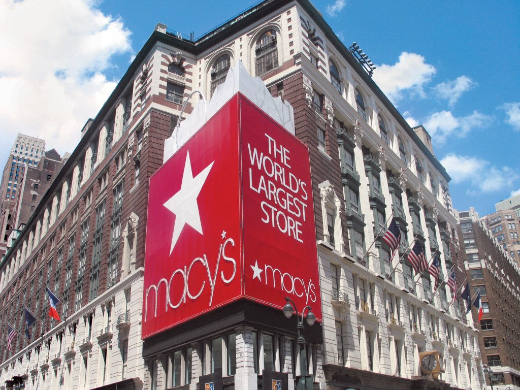 macy’s-profits-top-expectations-despite decline