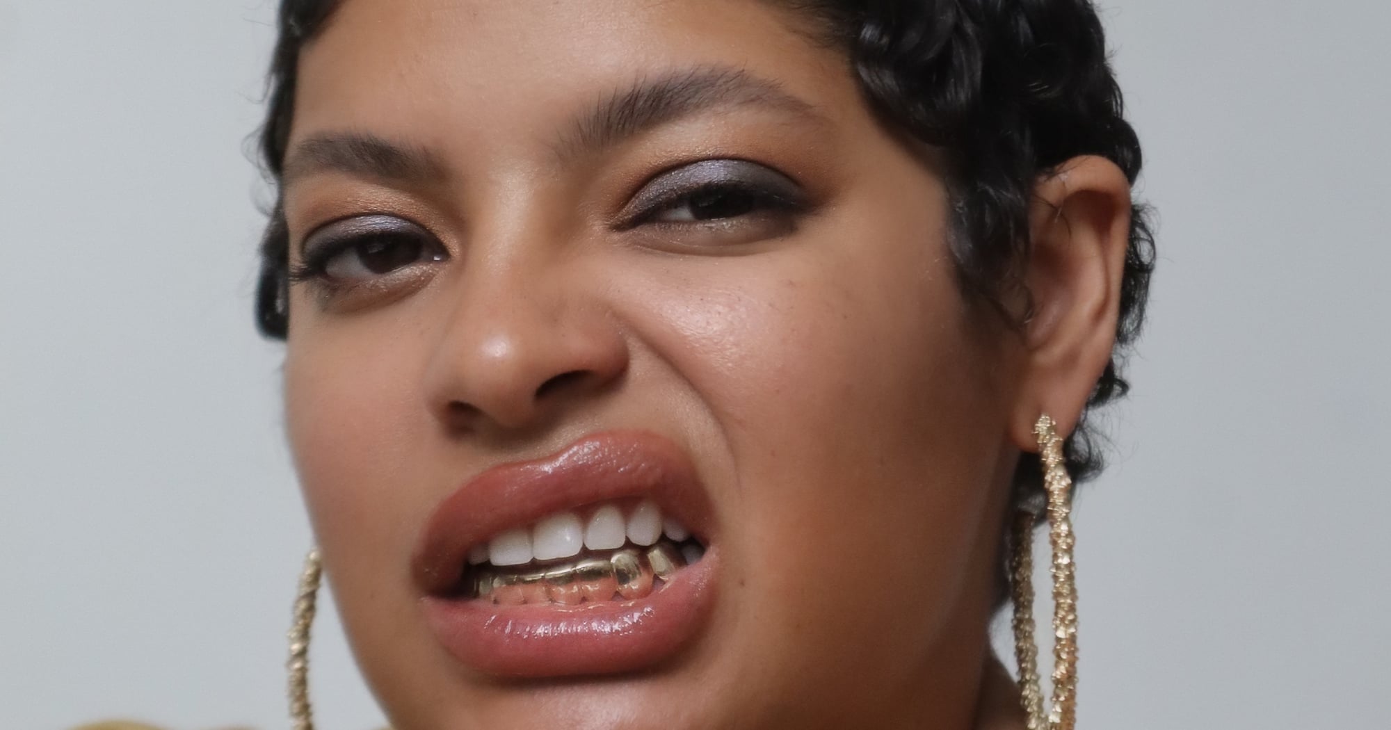 these-grillz-are-actually-good-for-your-teeth