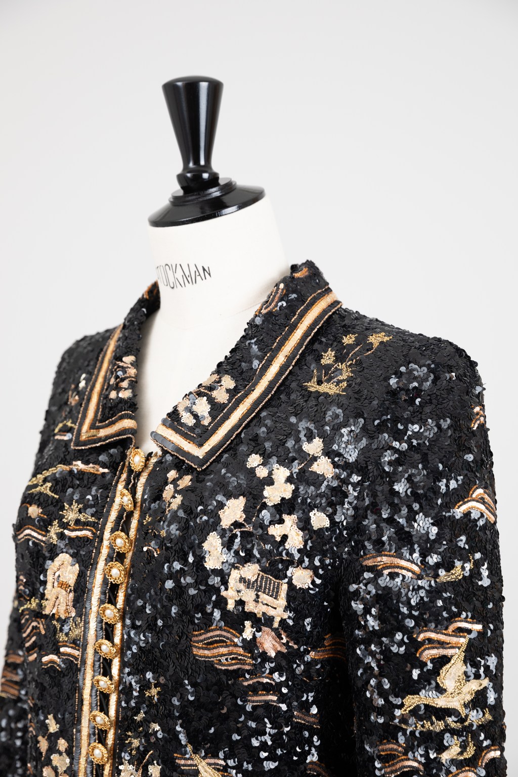 this-chanel-coat-just-sold-for-312,000 euros