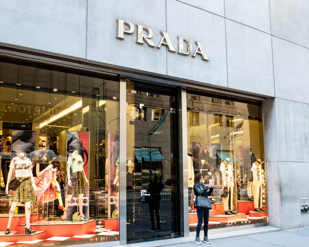 prada-buys-fifth-avenue-store,-building-and-all,-for-$425 million