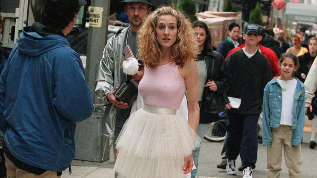 carrie-bradshaw’s-tutu-from-‘sex-and-the-city’-is-going-up-for auction