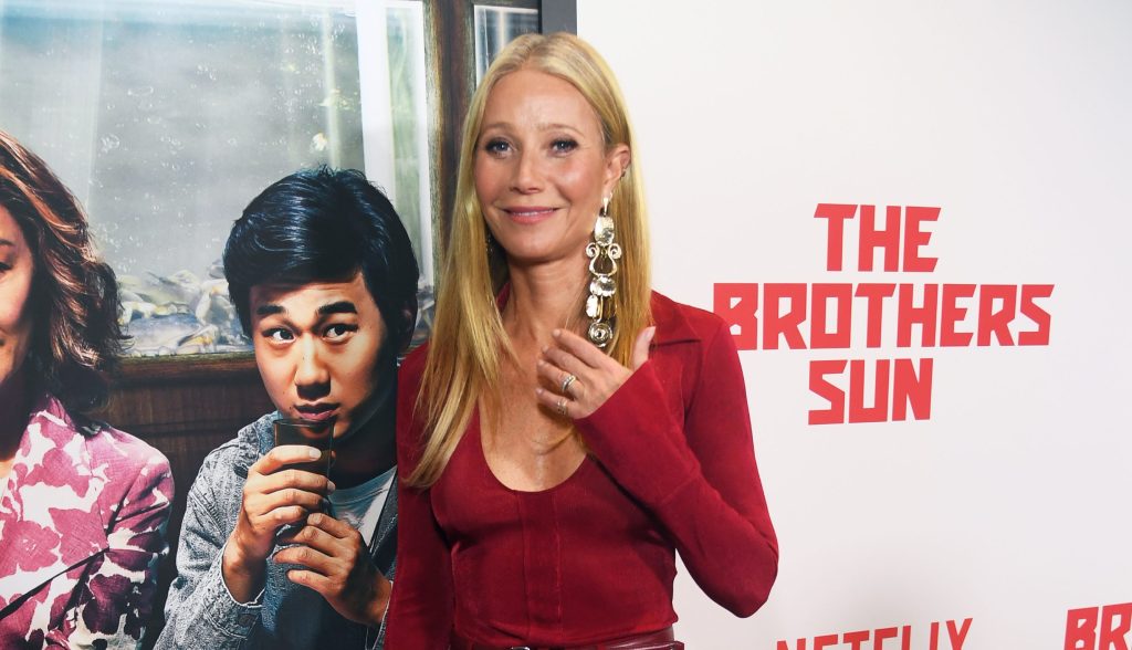 gwyneth-paltrow-goes-red-in-cong-tri-maxiskirt-for-‘the-brothers-sun’ premiere