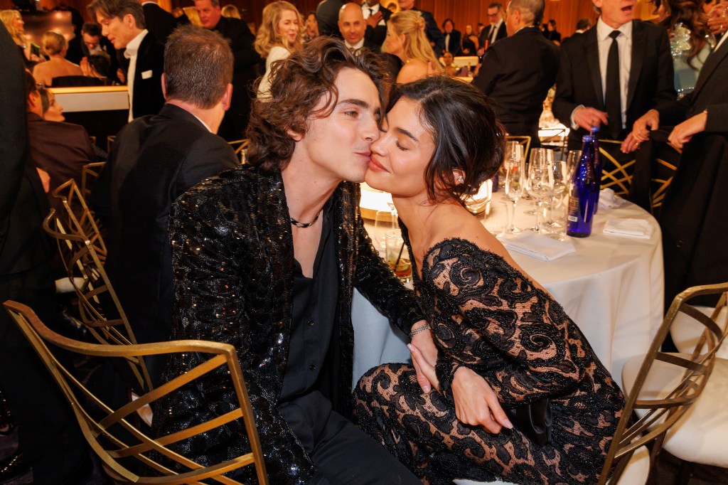 new-style-stars-and-power-couples-at-the-golden globes