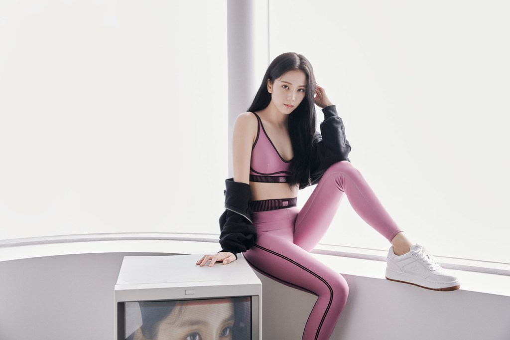 jisoo-is-new-face-of-alo-yoga;-pucci-debuts-yoga collection