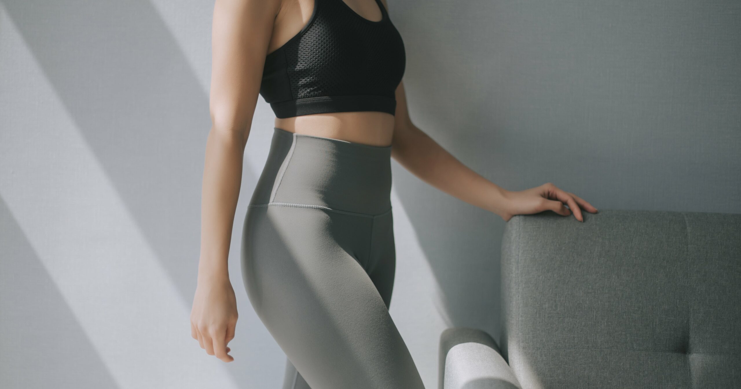 12-pairs-of-compression-leggings-that-hug-you-in-all-the-right-places