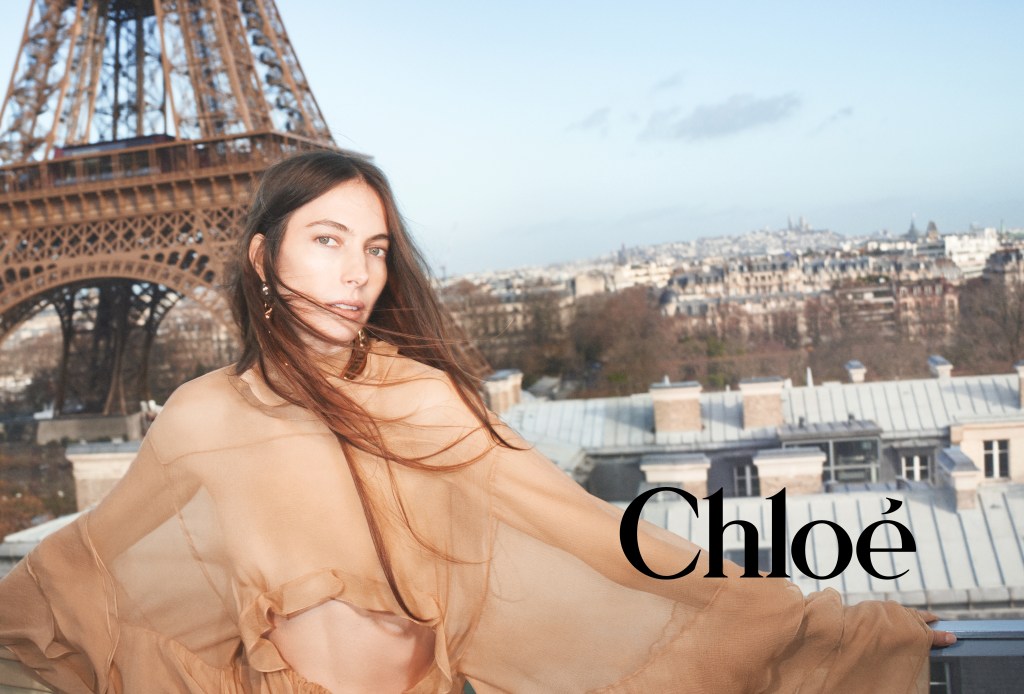 exclusive:-chloe-teases-‘new-spirit’-in-portraits-of-iconic women