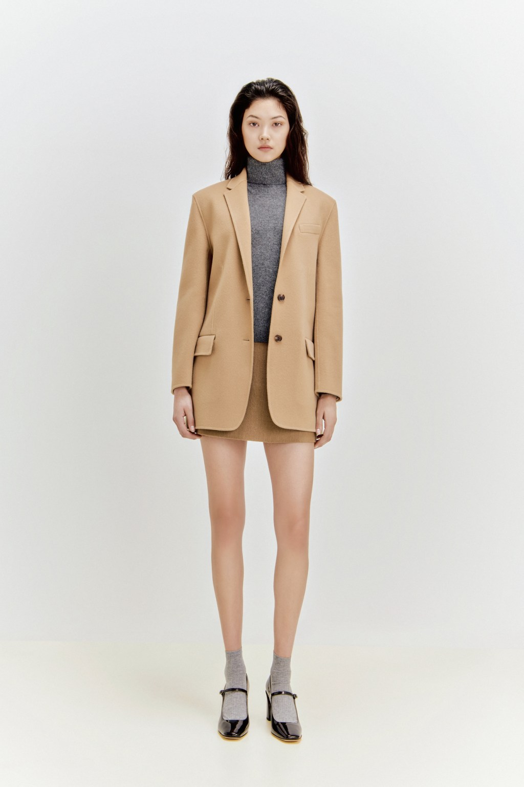 theory-rtw-fall-2024:-an-everyday-approach-to-the-modern uniform 