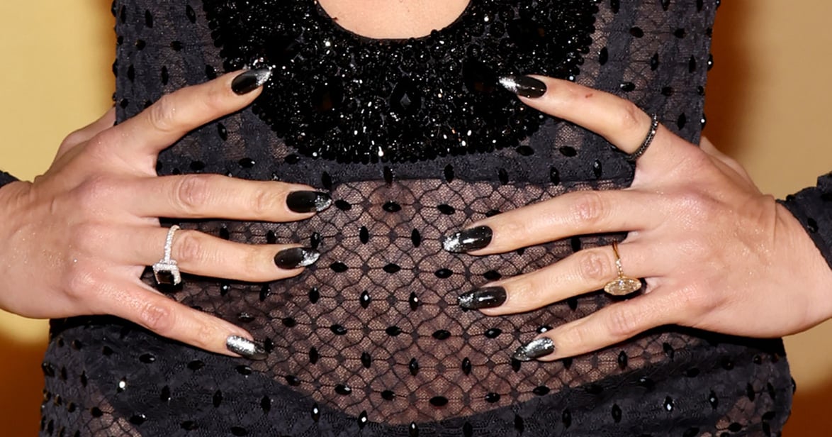 cat-eye-nails-are-truly-mesmerizing