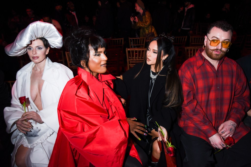 celebrities-front-row-at-willy-chavarria-fall-2024-ready-to-wear:-sam-smith,-julia-fox-and more