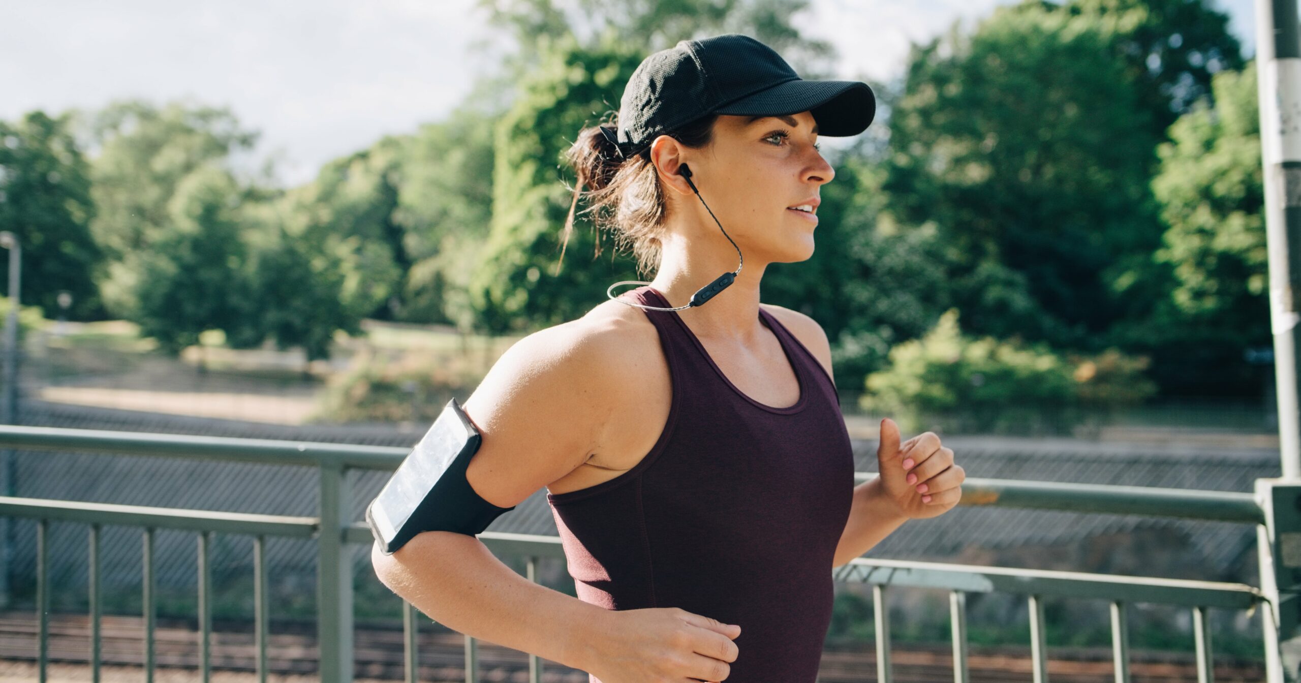 how-to-breathe-when-running-for-better-stamina-and-performance,-according-to-a-coach