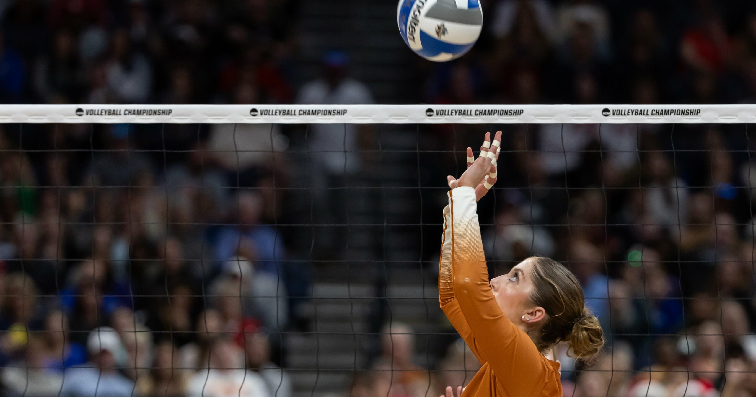 why-the-volleyball-community-is-up-in-arms-about-the-ncaa’s-new-double-contact-rule