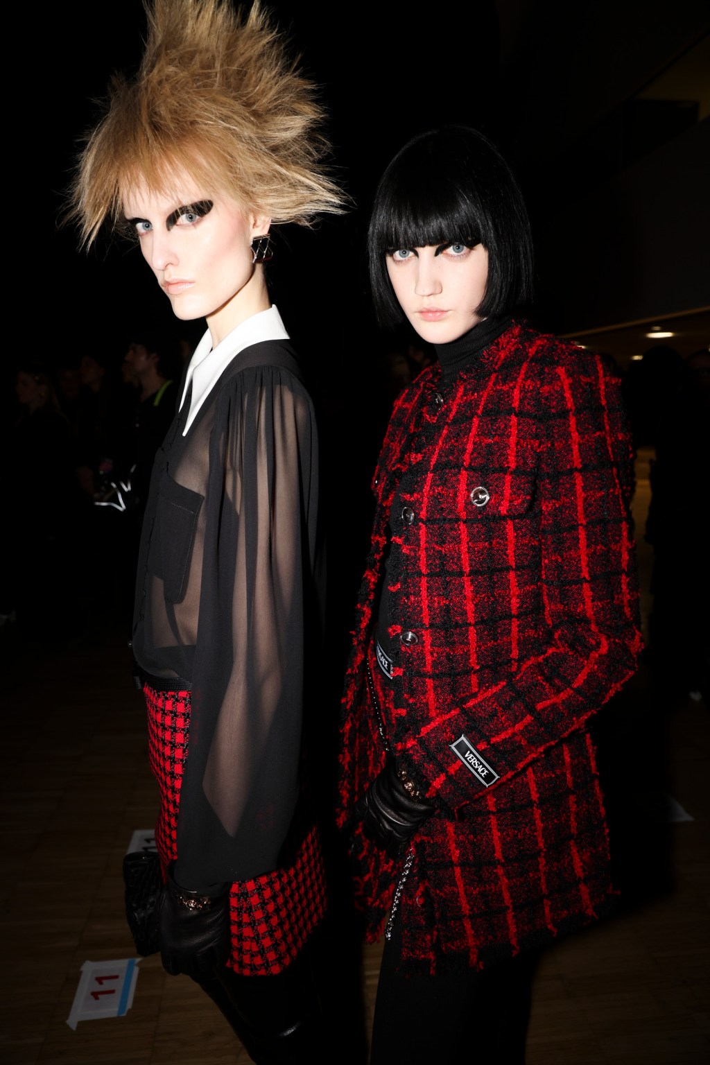 versace-fall-2024-ready-to-wear:-punk-rock,-power-shoulders-and prince