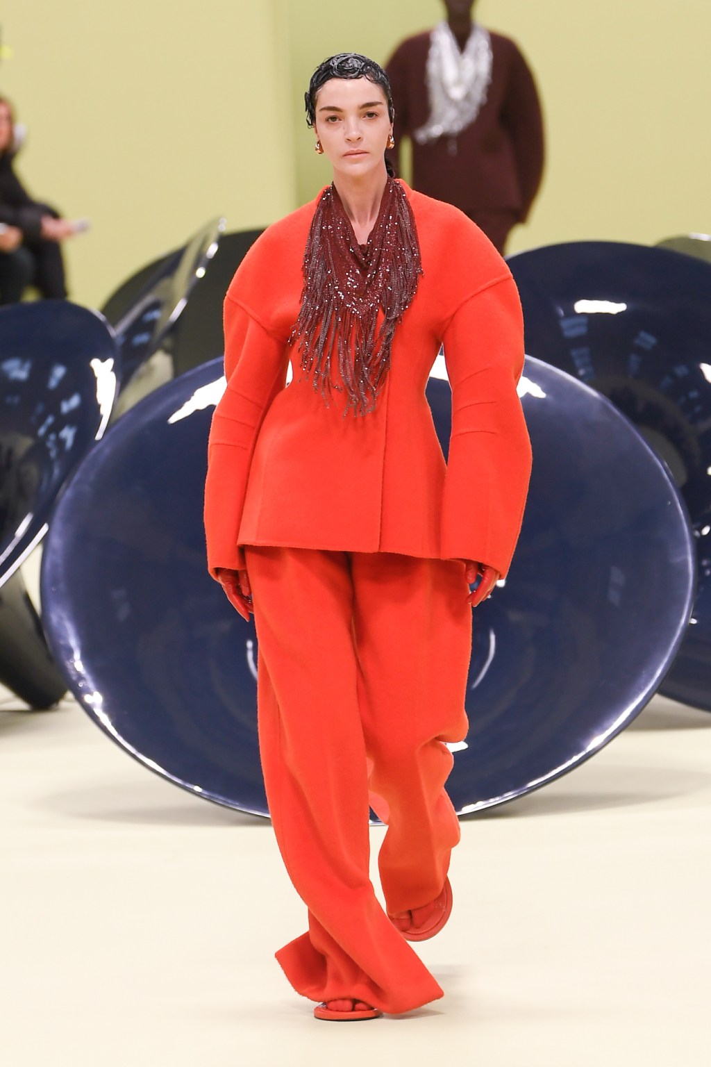 jil-sander-fall-2024-ready-to-wear:-color-therapy-and-texture healing