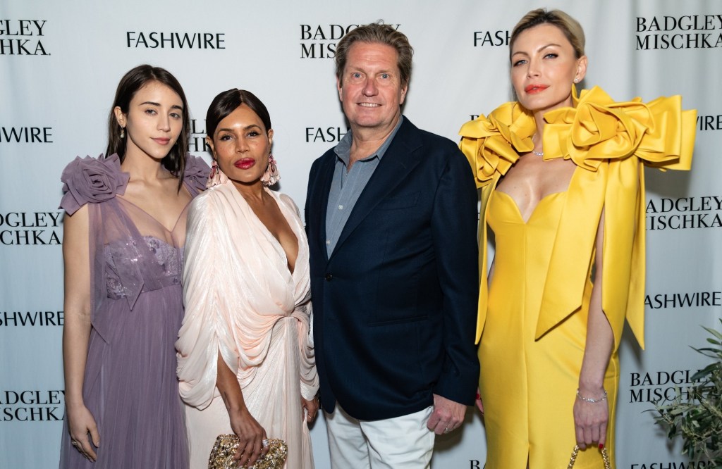 fashwire-celebrates-adding-badgley-mischka-to-its-fashion app