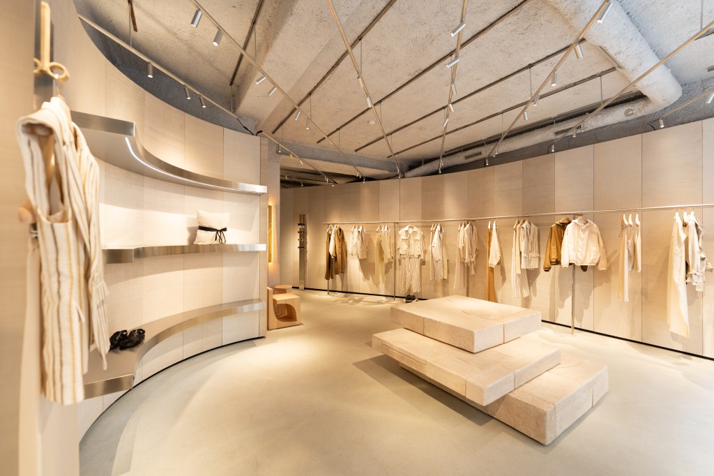 pomandere-opens-its-first-store-ever-in paris