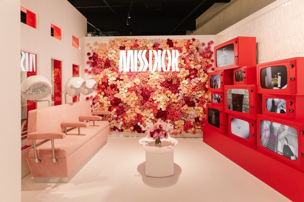 exclusive:-miss-dior-opens-la.-pop-up,-showcasing-cinema,-flower-shop-and cafe