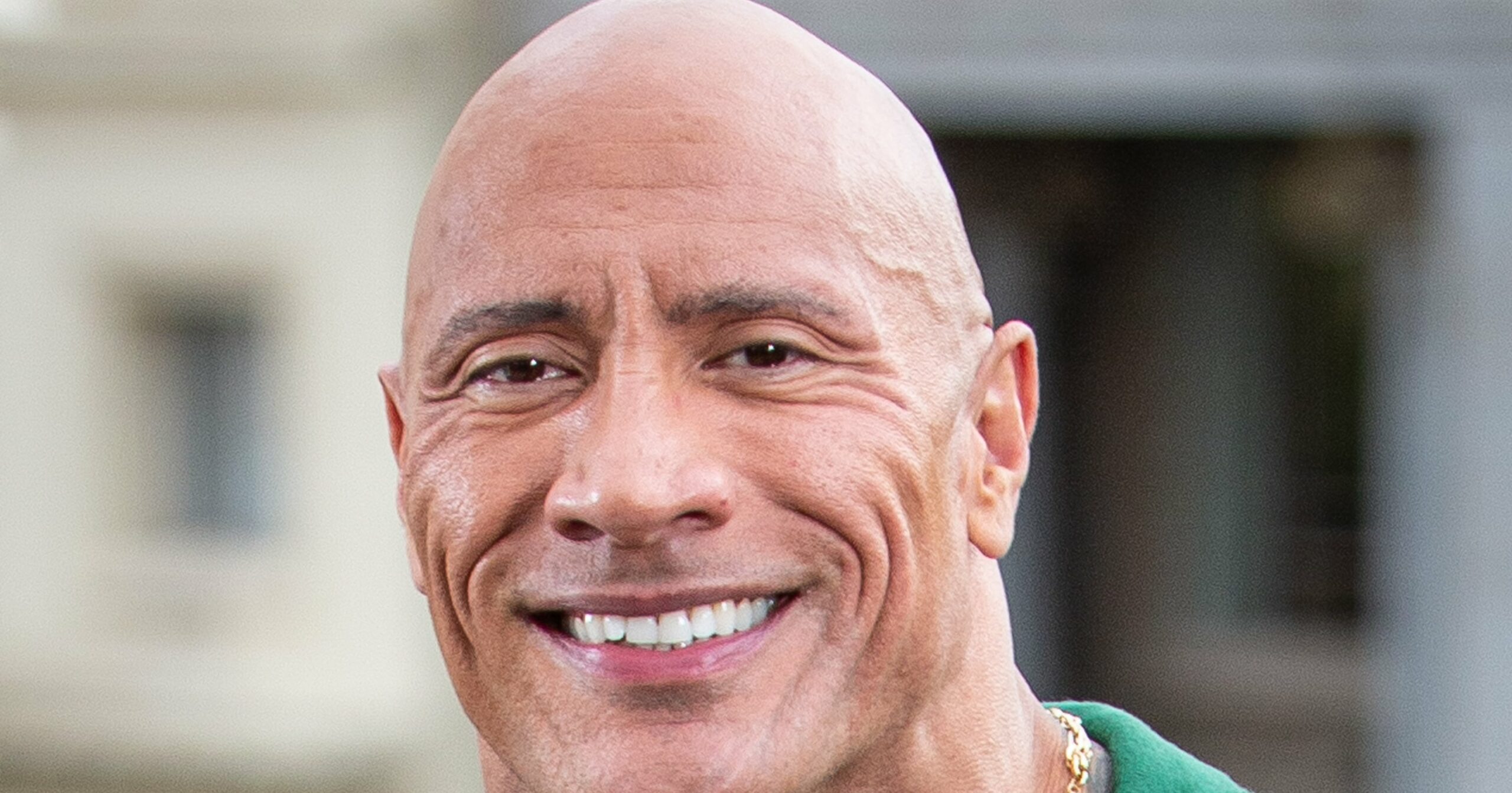 dwayne-johnson-hard-launches-a-beauty-brand,-papatui