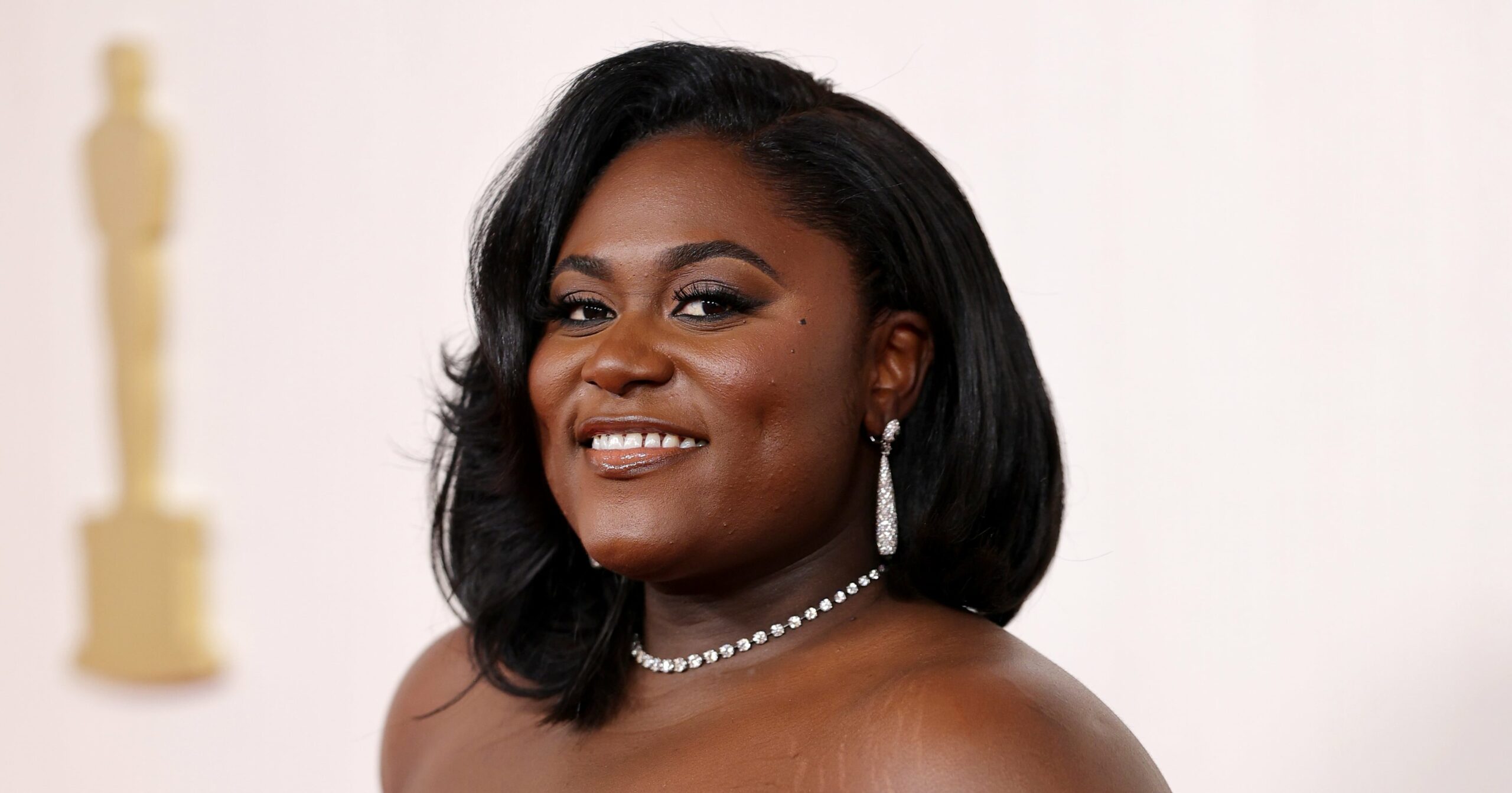 danielle-brooks’s-“26”-oscars-nails-have-a-hidden-meaning