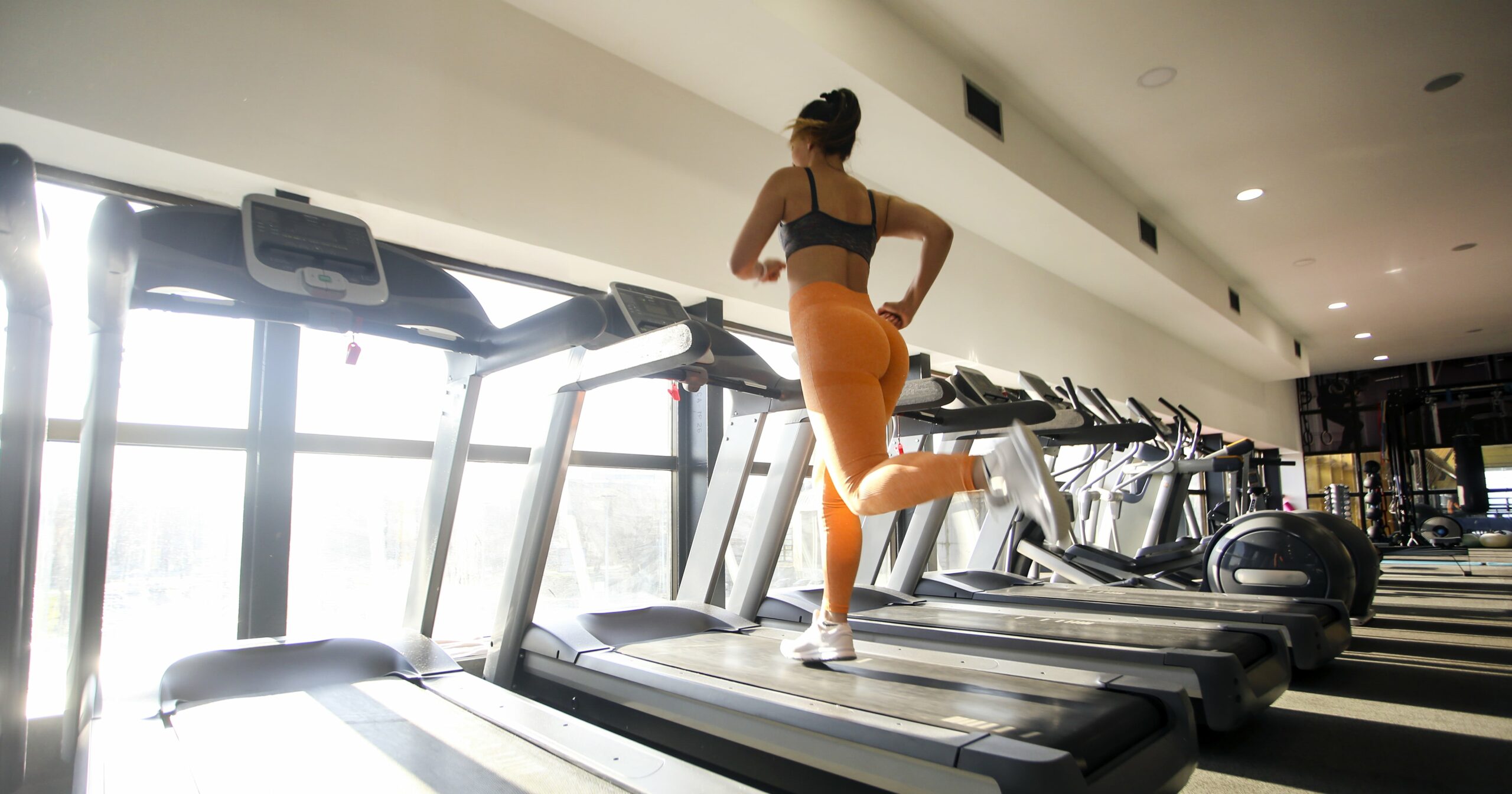 this-30-minute-hiit-workout-may-have-you-rethinking-your-position-on-treadmills