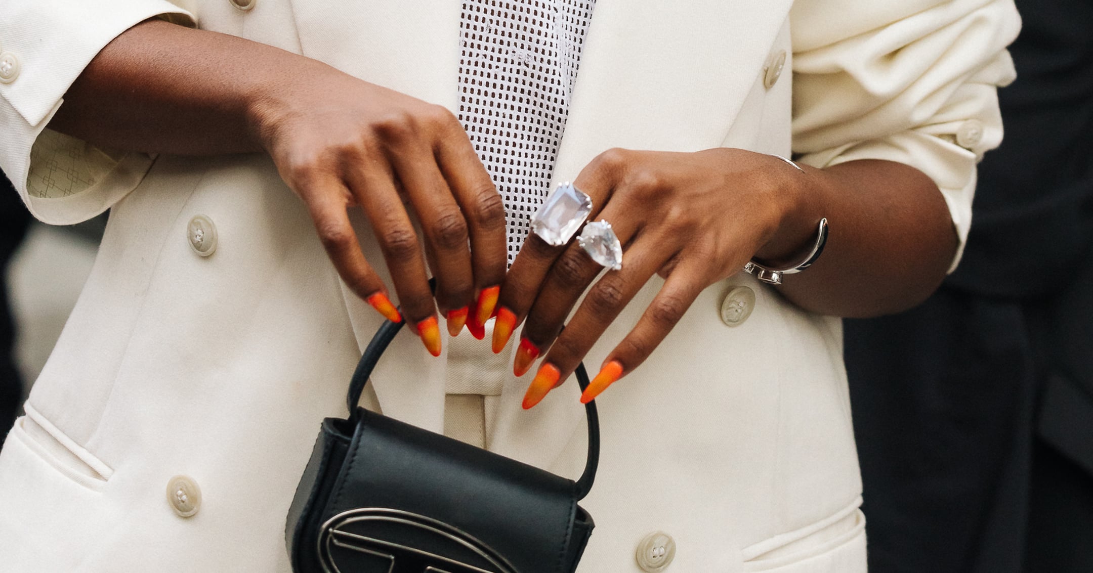 aura-nails-are-back-just-in-time-for-festival-season