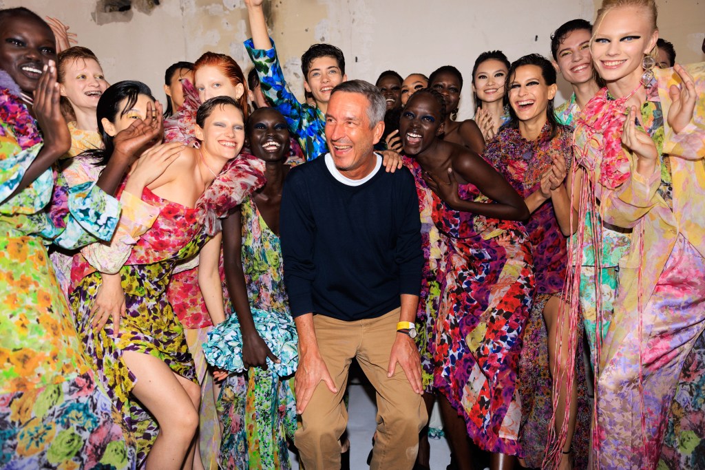 retailers-salute-dries-van-noten,-who’s-retiring-after-four-color-streaked-decades-in fashion