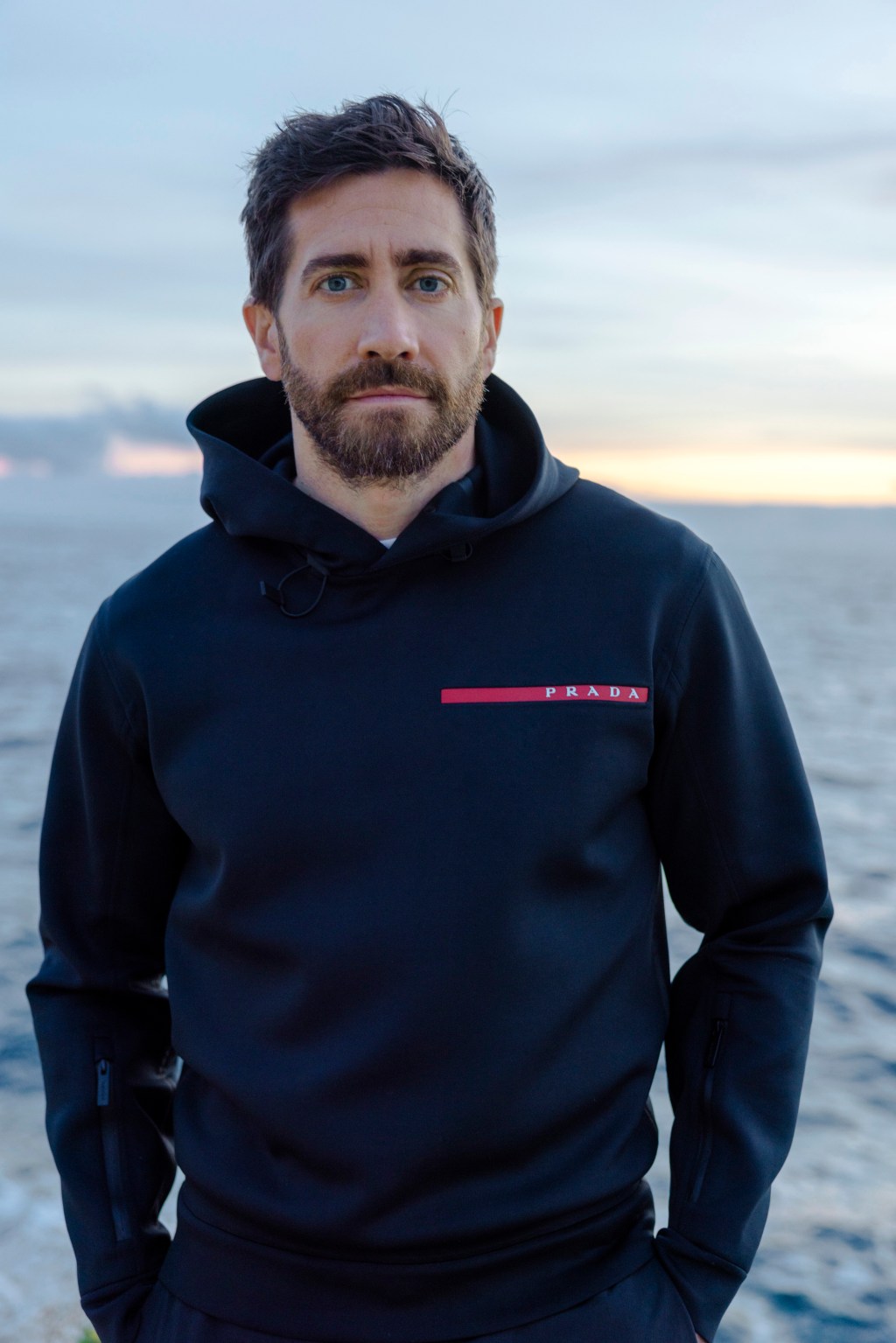 exclusive:-jake-gyllenhaal-sails-the-luna-rossa-for-prada’s-new-scent campaign