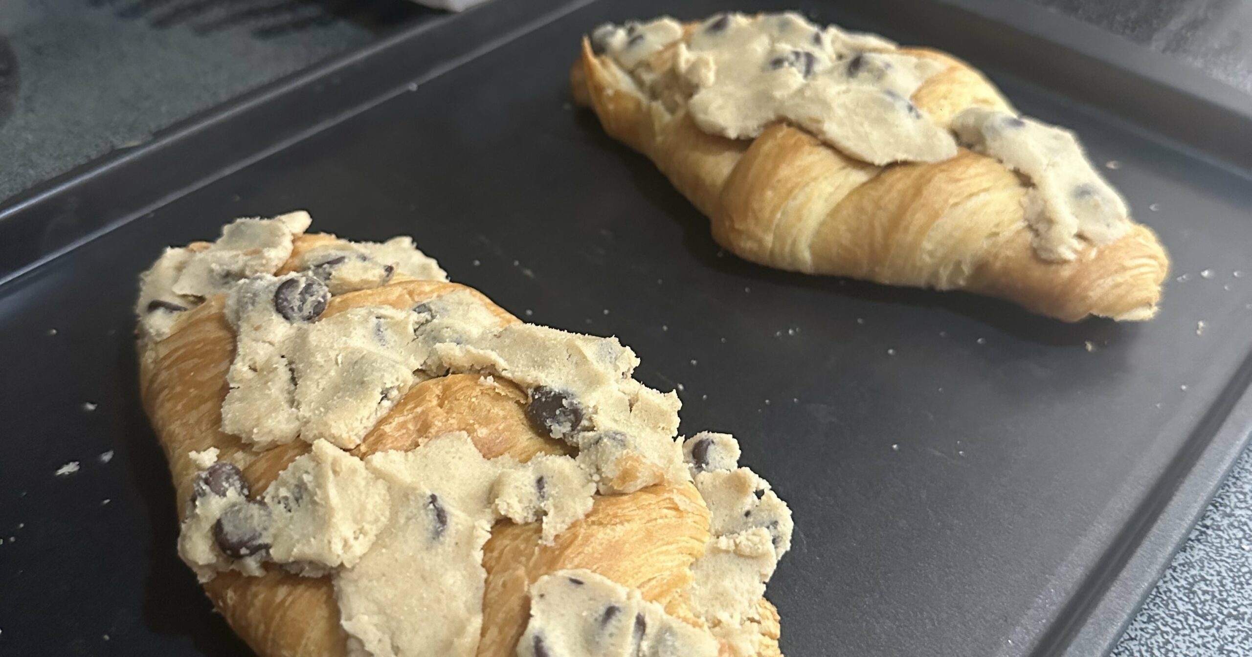 i-hate-croissants-but-somehow-love-tiktok’s-cookie-dough-croissants