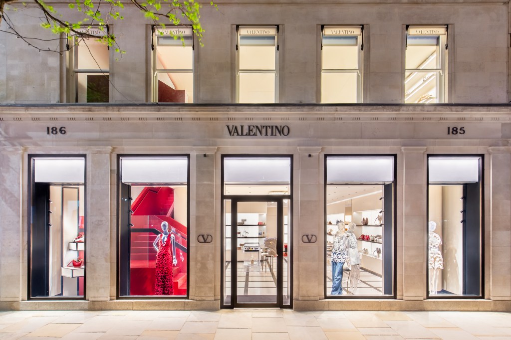 valentino-reports-decline-in-2023-sales, profitability