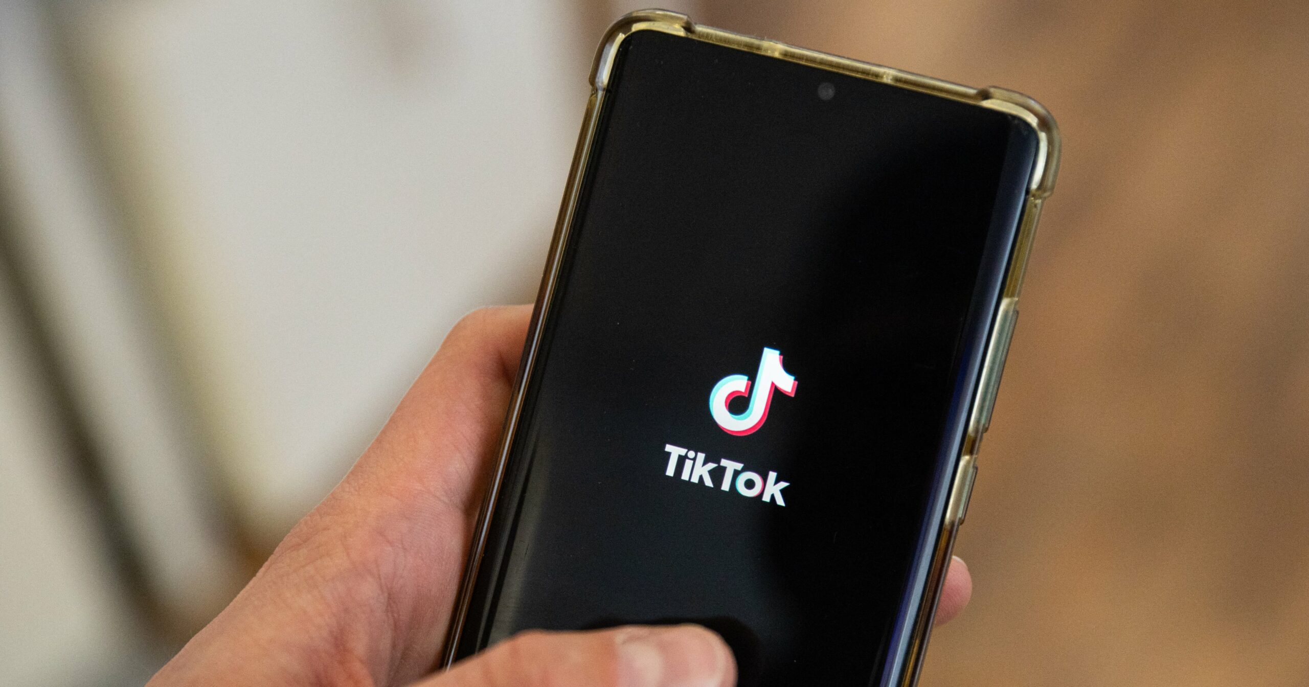 tiktok-taught-me-how-to-navigate-chronic-illness-–-what-happens-if-it-gets-banned?