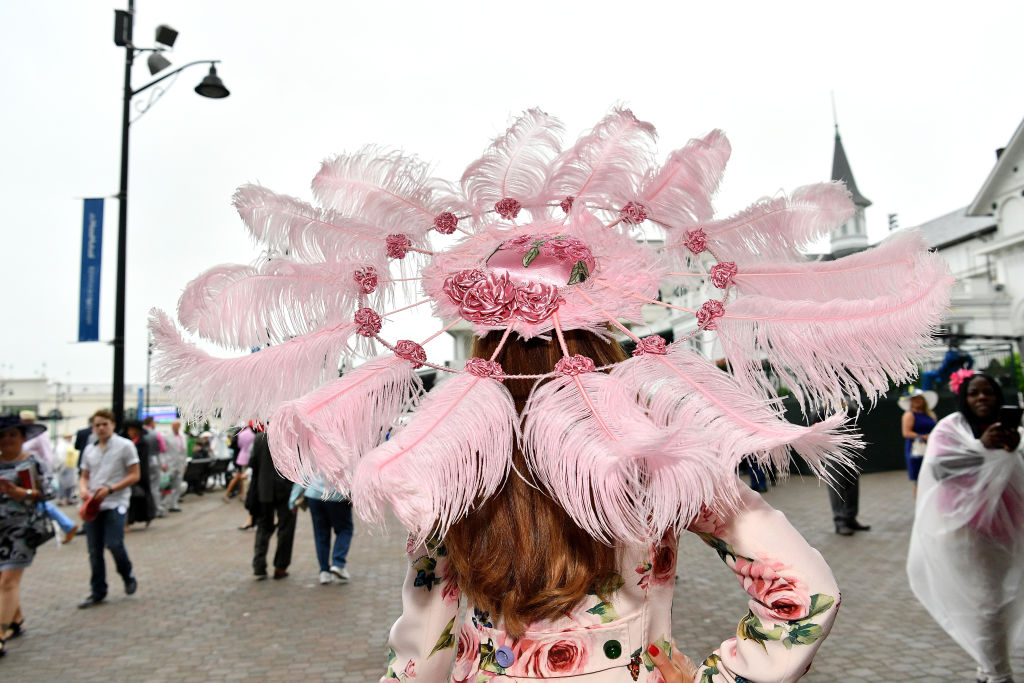 the-most-over-the-top-hats-at-the-kentucky-derby-through-the years