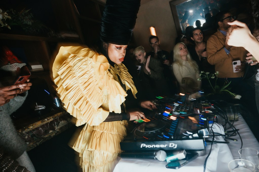 erykah-badu-and-michele-lamy-host-document-journal’s-pre-met dinner