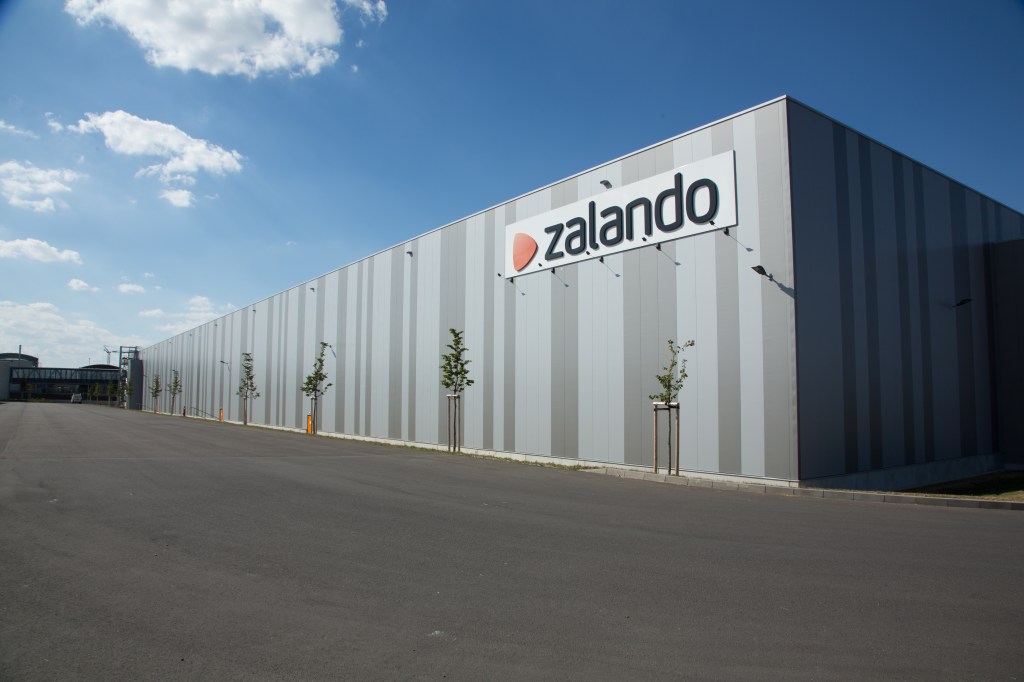 zalando-q1-revenues-slip-slightly,-disappointing-market expectations