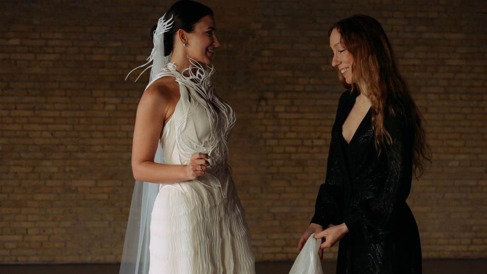 exclusive:-iris-van-herpen-unveils-the-world’s-first-3d-printed-wedding dress