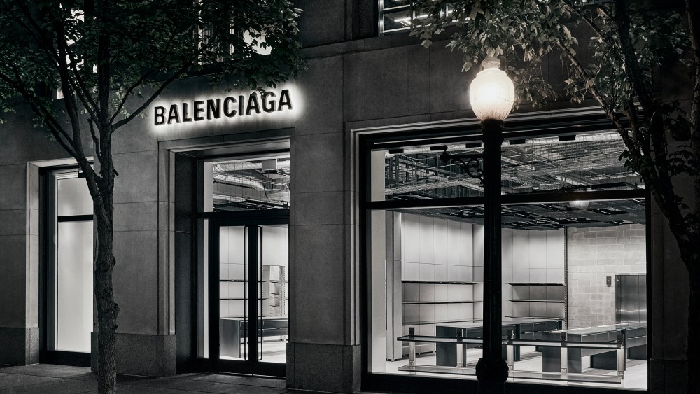 balenciaga-opens-first-chicago store