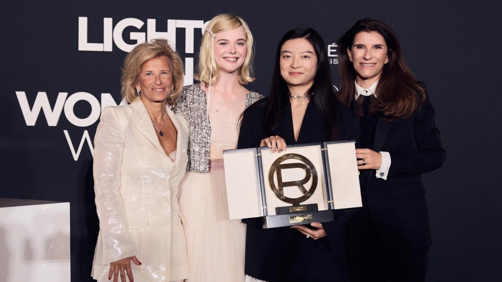 inside-l’oreal’s-lights-on-women’s-worth-awards-with-elle-fanning,-viola-davis-and-helen mirren