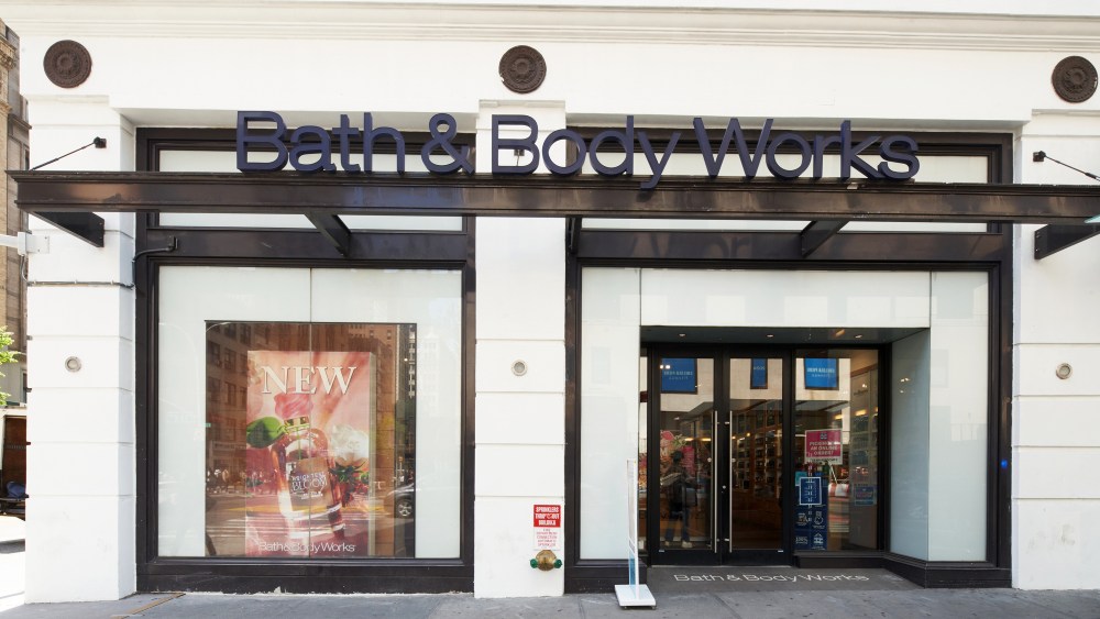 bath-&-body-works-surpasses-wall-street-forecasts-in-q1,-but-guidance disappoints