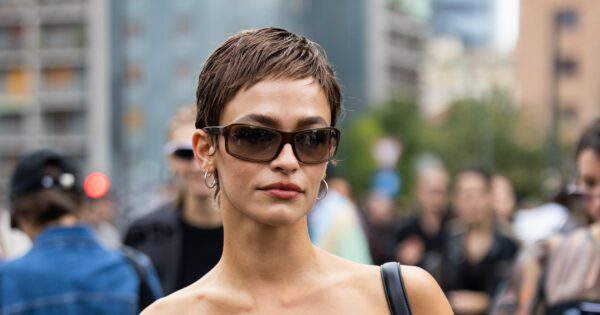 Pixie Talk 9 Pixie Cuts That'll Make Your Short Hair a Big Talking Point - Smudge ...