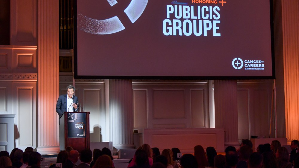 publicis-groupe-ceo-arthur-sadoun-honored-at-cew-cancer-and-careers luncheon