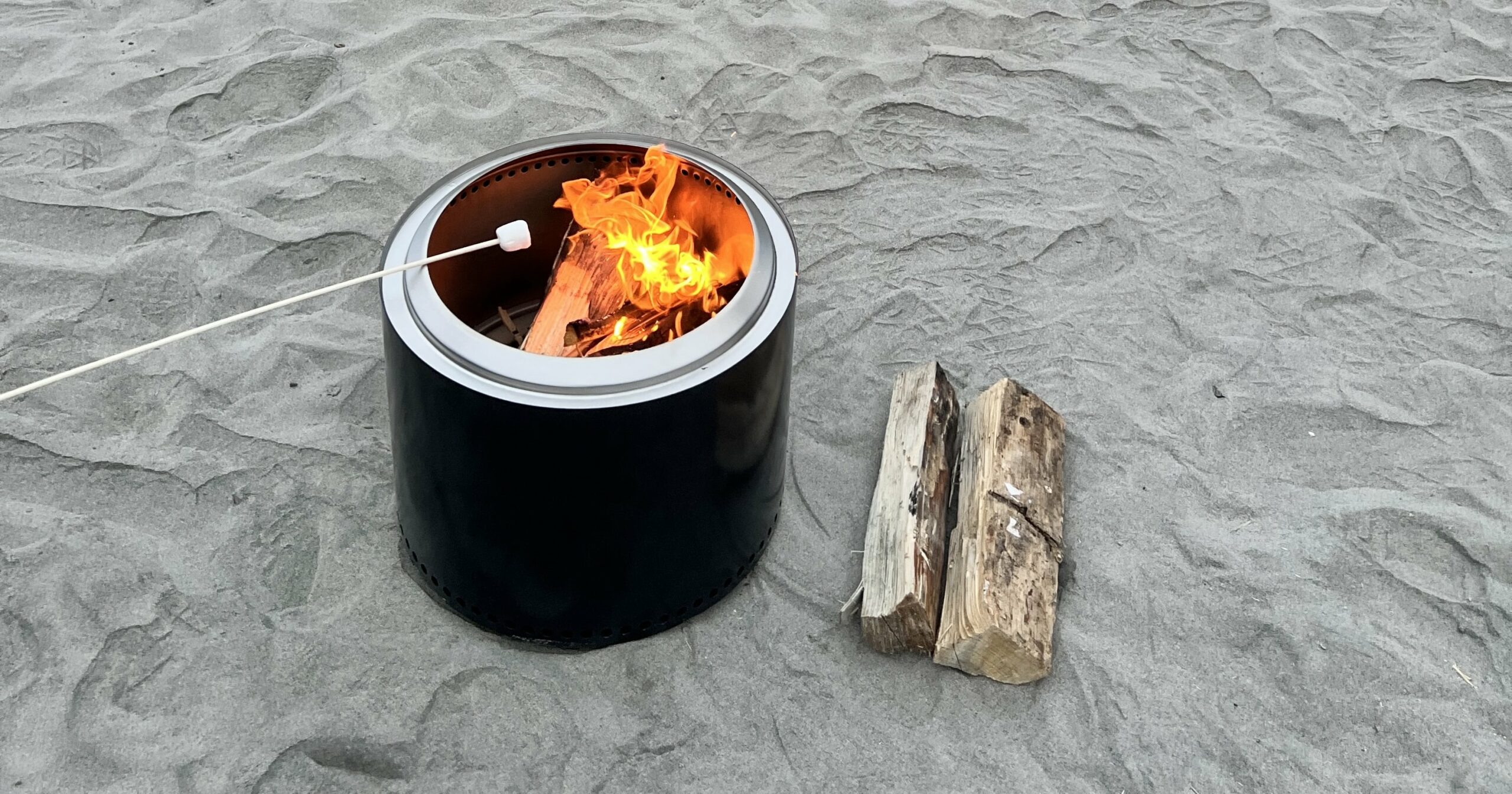 does-solo-stove’s-smokeless-fire-pit-live-up-to-the-hype?-an-editor-investigates