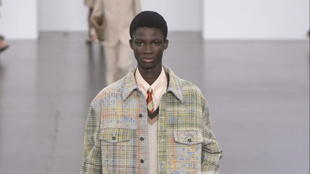 who-won-the-day?-fendi’s-preppy-plaid-denim-jacket-at-milan-fashion-week-spring 2025