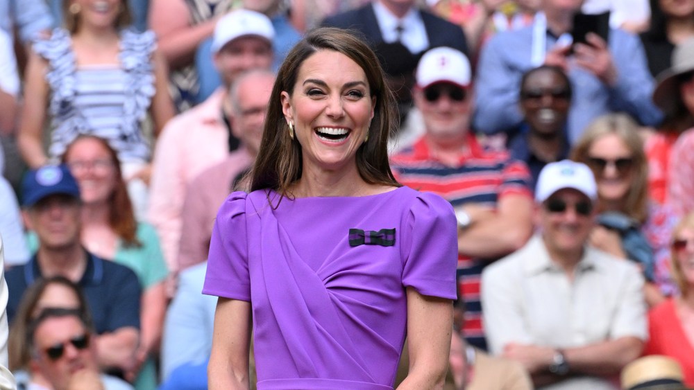 kate-middleton-steps-out-in-purple-safiyaa-dress-for-wimbledon-finals 2024