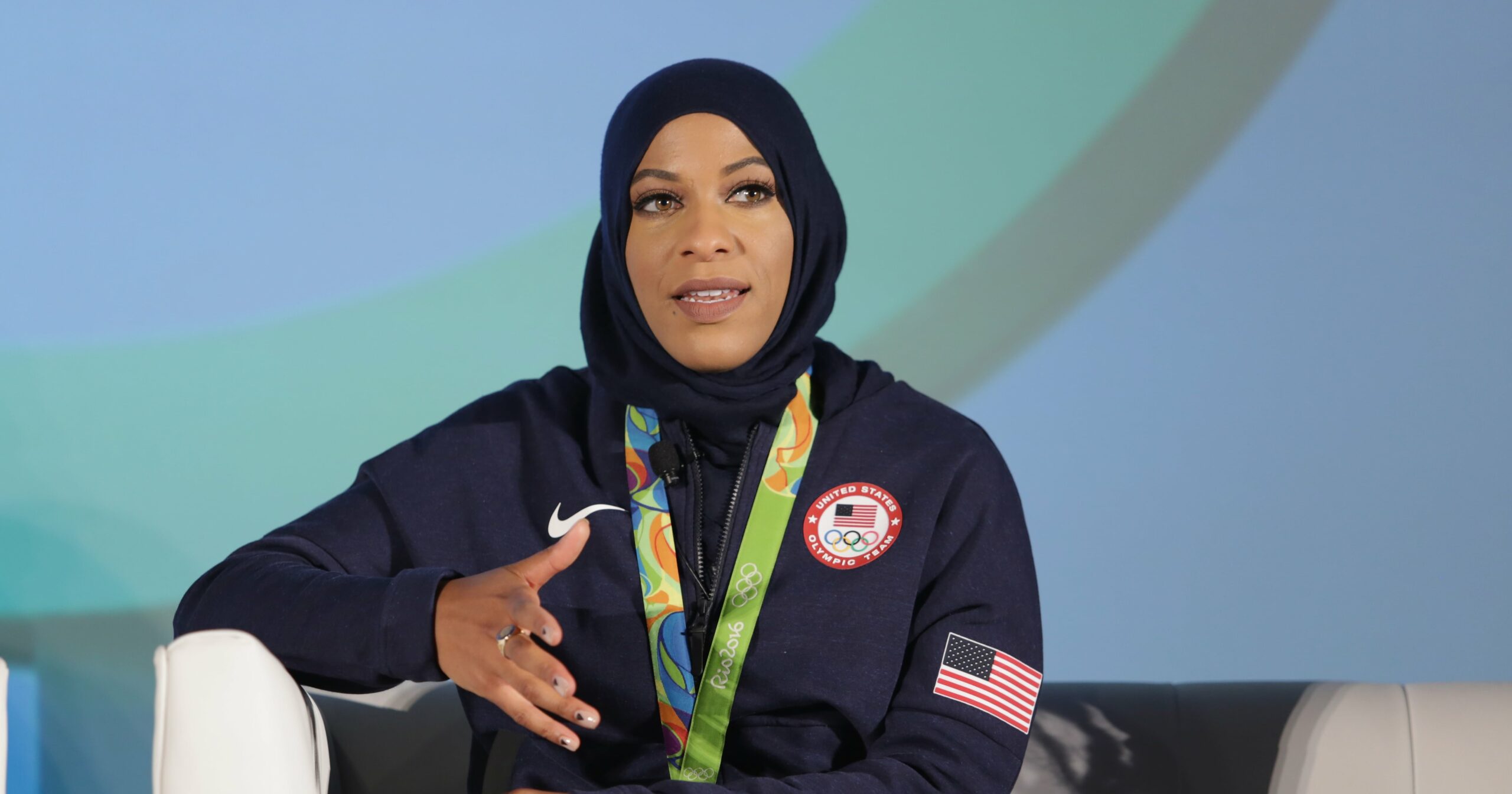 ibtihaj-muhammad-says-france-is-forcing-olympians-to-“choose-between-faith-and-sport”