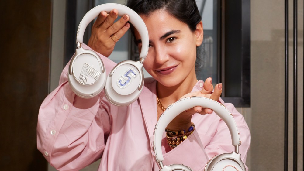 jeweler-nadine-ghosn-has-designed-one-of-a-kind-bose-headphones-for-coco-gauff,-anthony edwards
